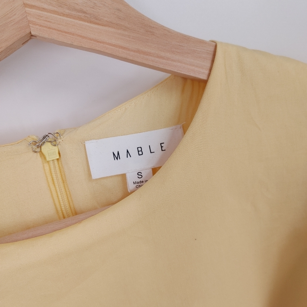 Mable Flutter Sleeve Dress - Picture 4 of 6